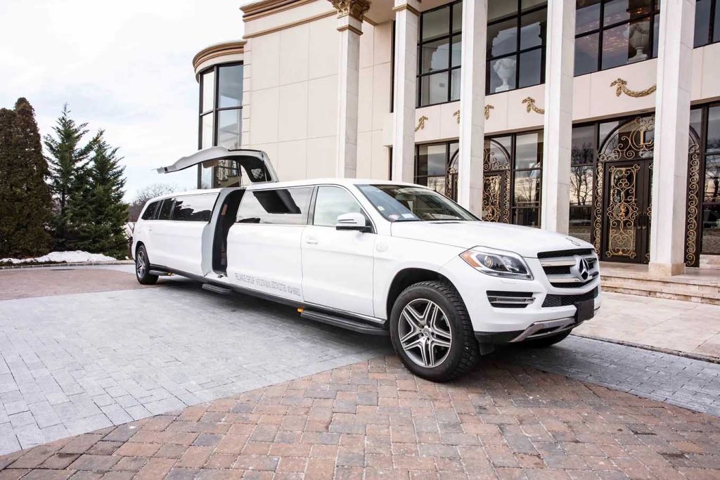 Prom Limousine Rental VA & DC – Luxury Prom Car by Dignity Limo
